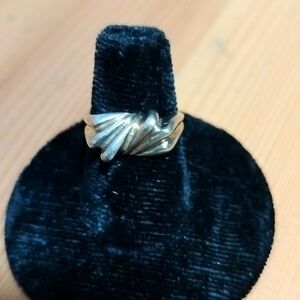 Vintage Sterling Silver Domed Ribbed Ring Wax Cast Artisan Signed size 6